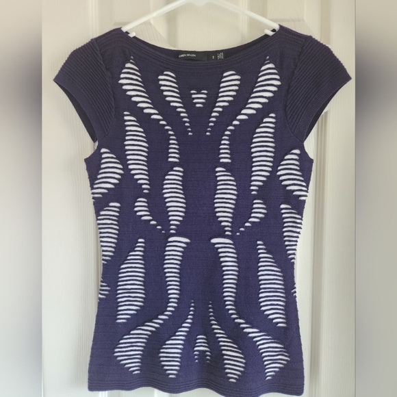 Karen Millen Double Layer Navy/White Cut Out Design Cap Sleeve Blouse Top Size 2 - Picture 1 of 9